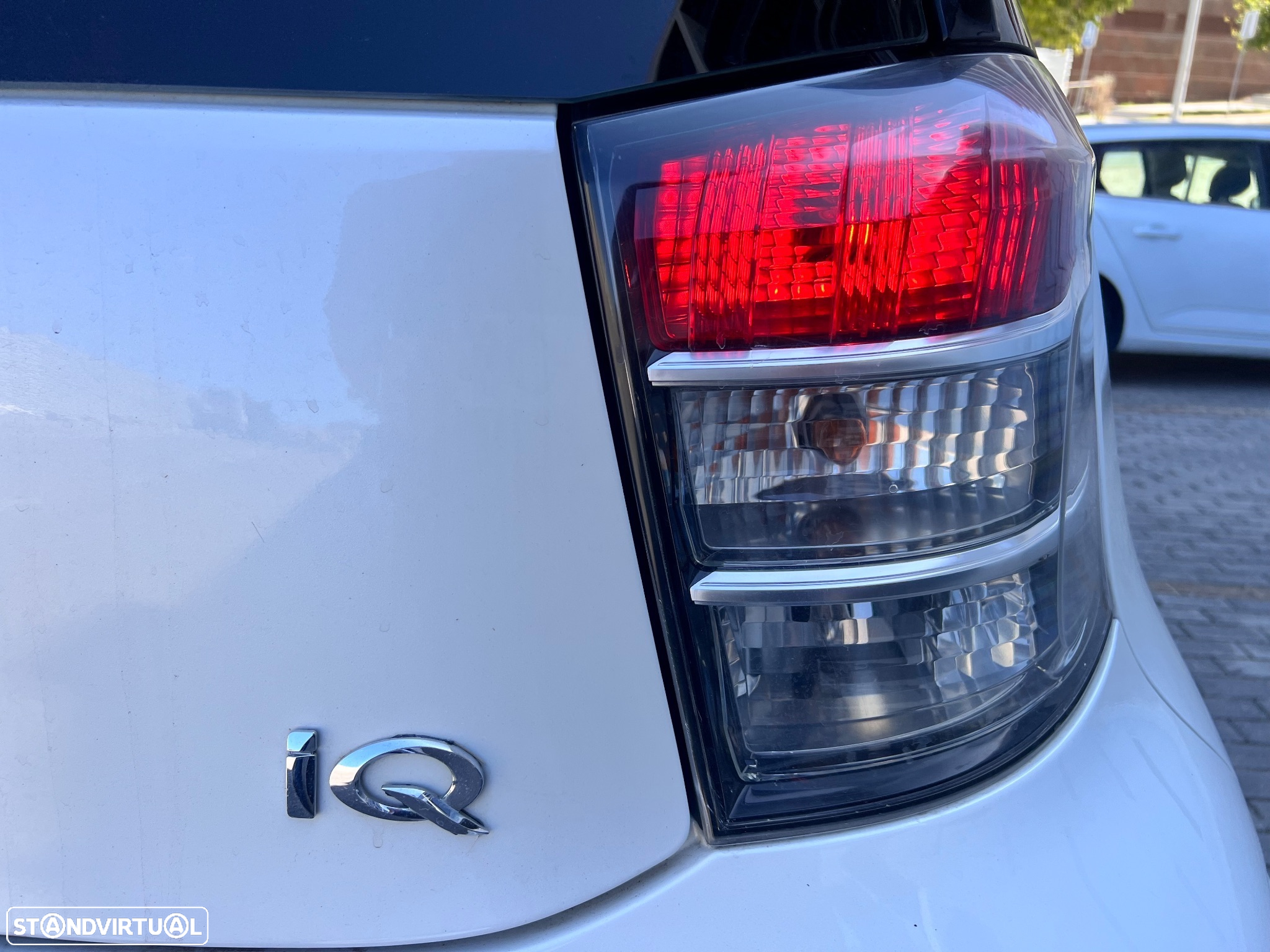 Toyota iQ 1.33 VVT-i 2 MultiDrive - 11