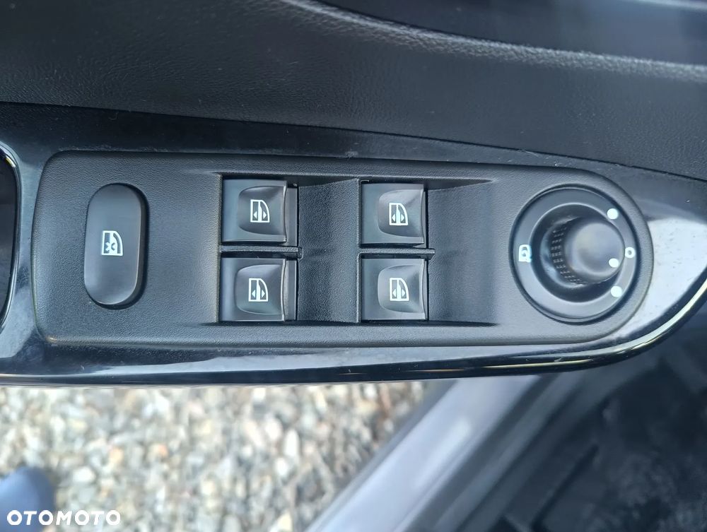 Renault Captur 1.5 dCi Energy XMOD - 31