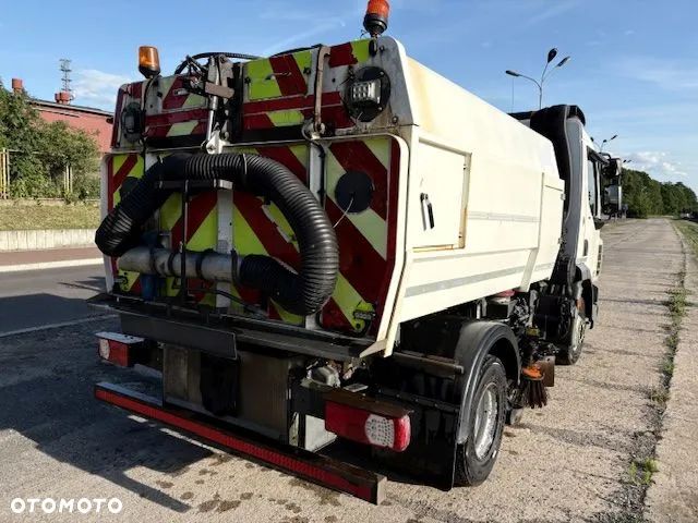 DAF LF Zamiatarka miejska uliczna dwustronna SCARAB 5,5 m3 Euro 6 - 7