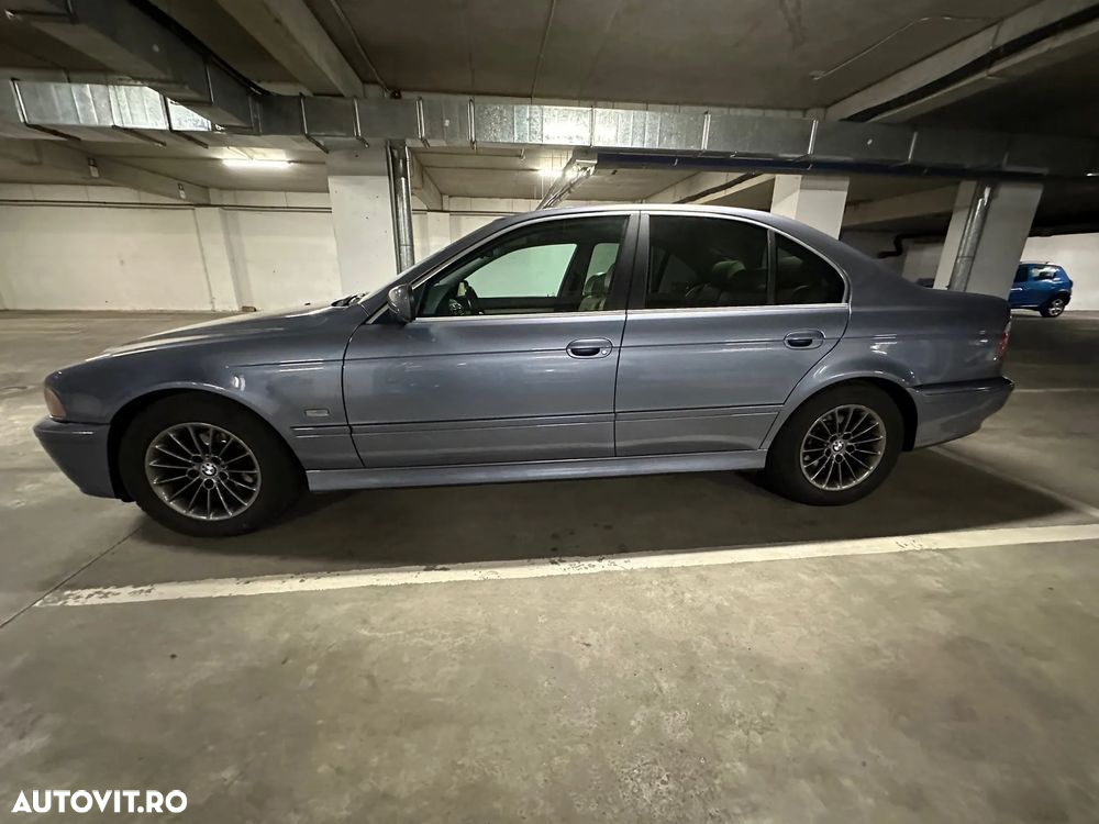 BMW Seria 5 525d - 6