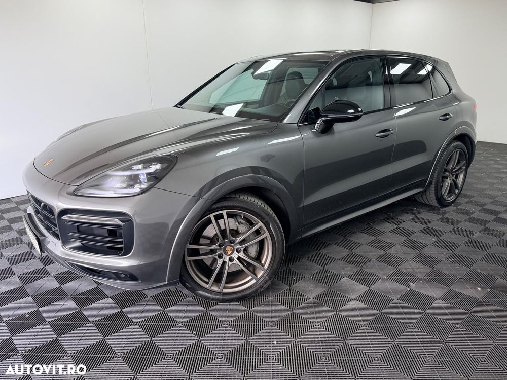 Porsche Cayenne S - 5
