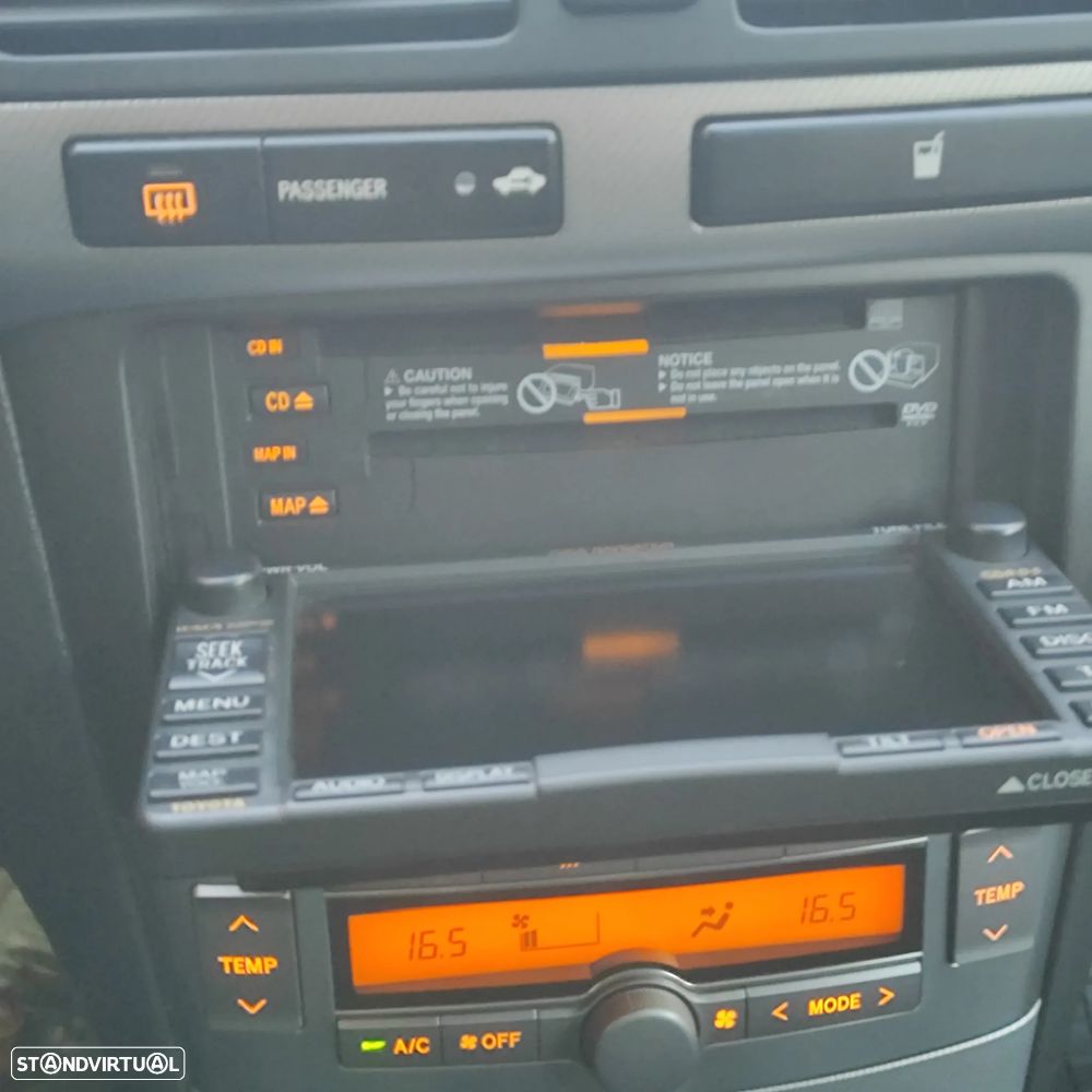 Toyota Avensis SW 2.0 D-4D Sol+GPS - 35