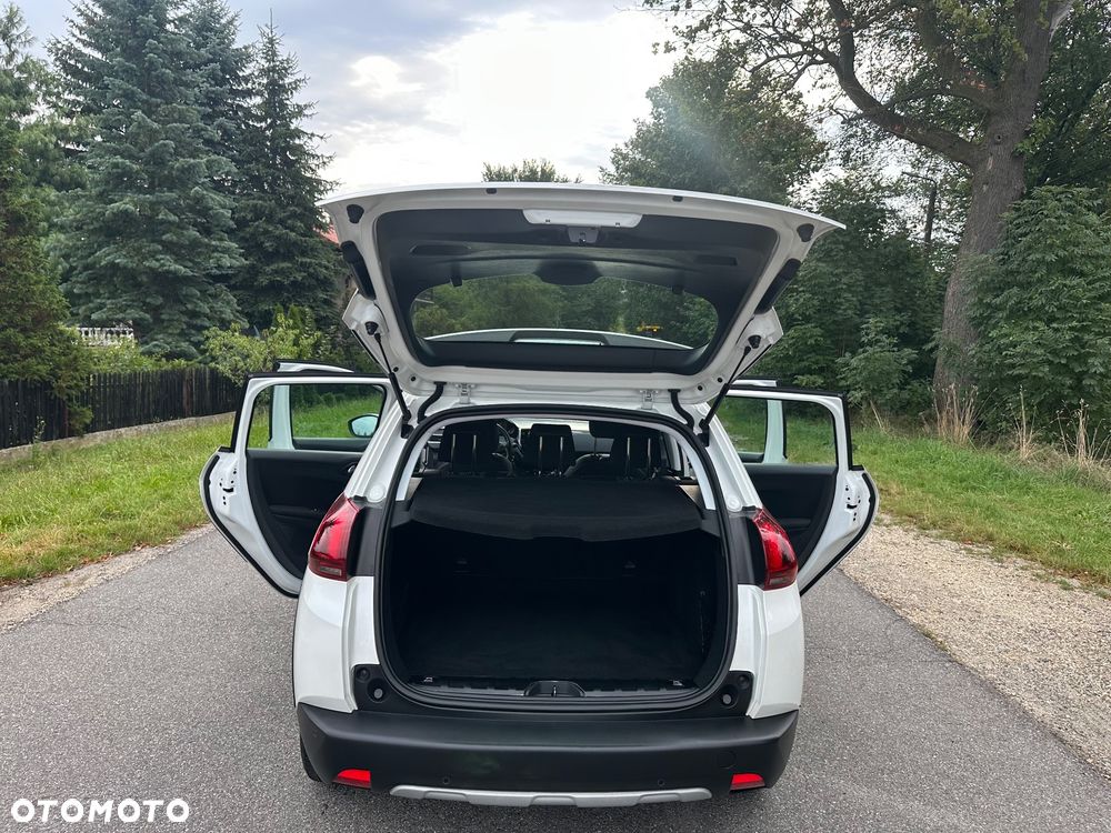 Peugeot 2008 PureTech 110 Stop&Start Allure - 19