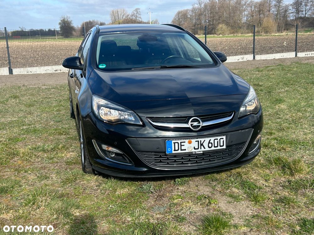 Opel Astra 1.4 Turbo 150 Jahre - 4