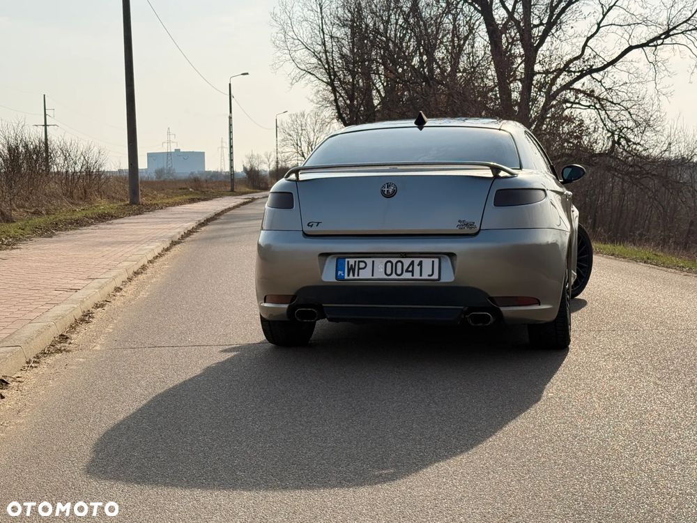 Alfa Romeo GT - 3