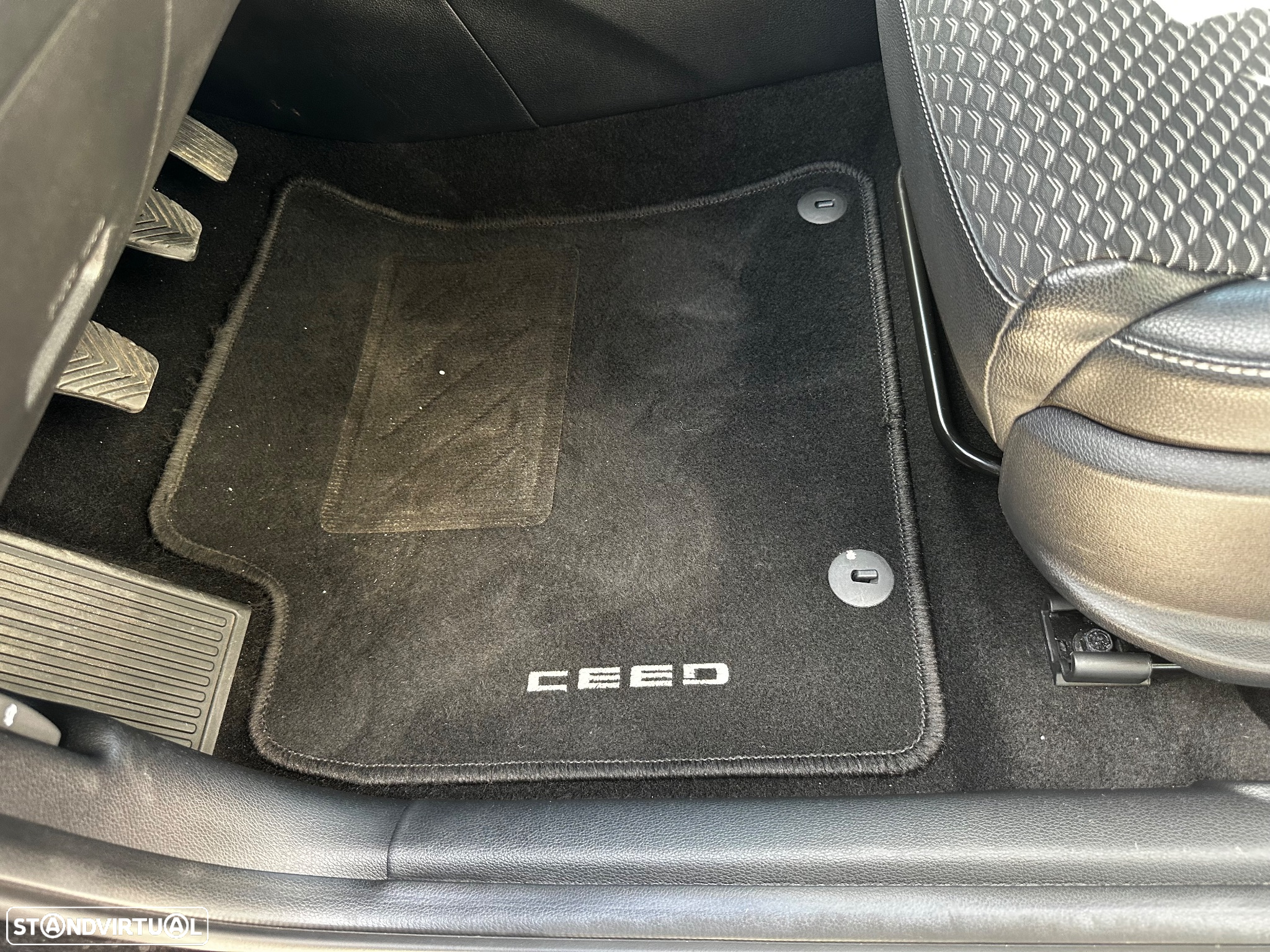 Kia Ceed SW 1.0 T-GDI Sport - 11
