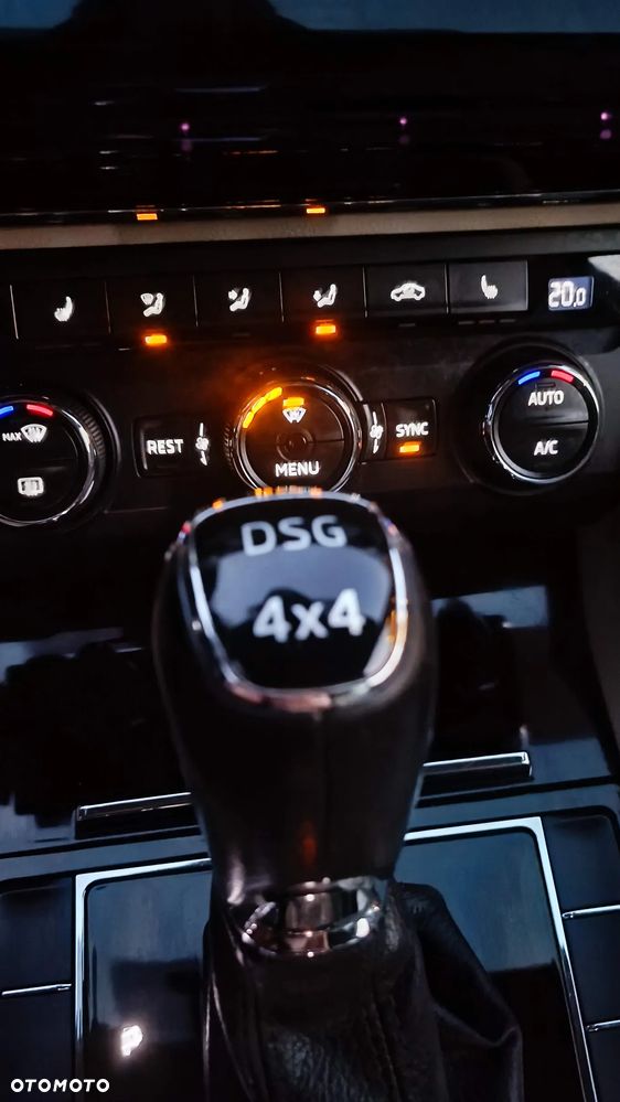 Skoda Superb 2.0 TSI 4x4 L&K DSG - 6