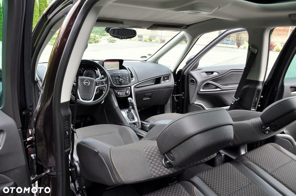 Opel Zafira - 27
