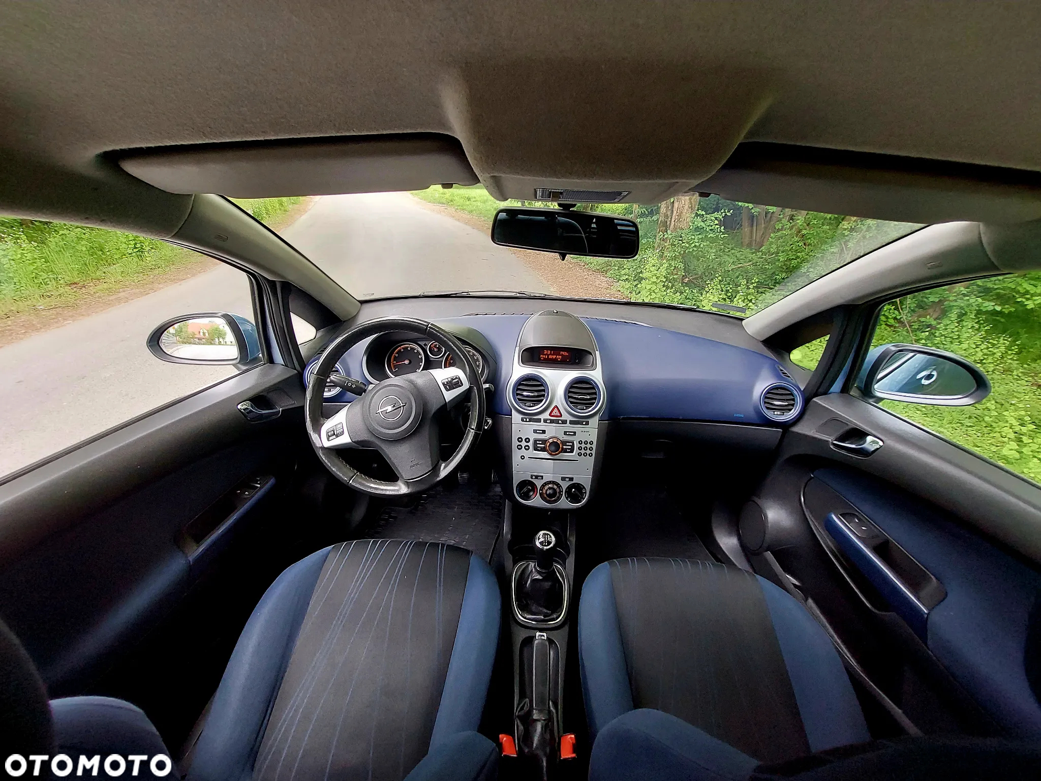 Opel Corsa 1.2 16V Essentia - 29