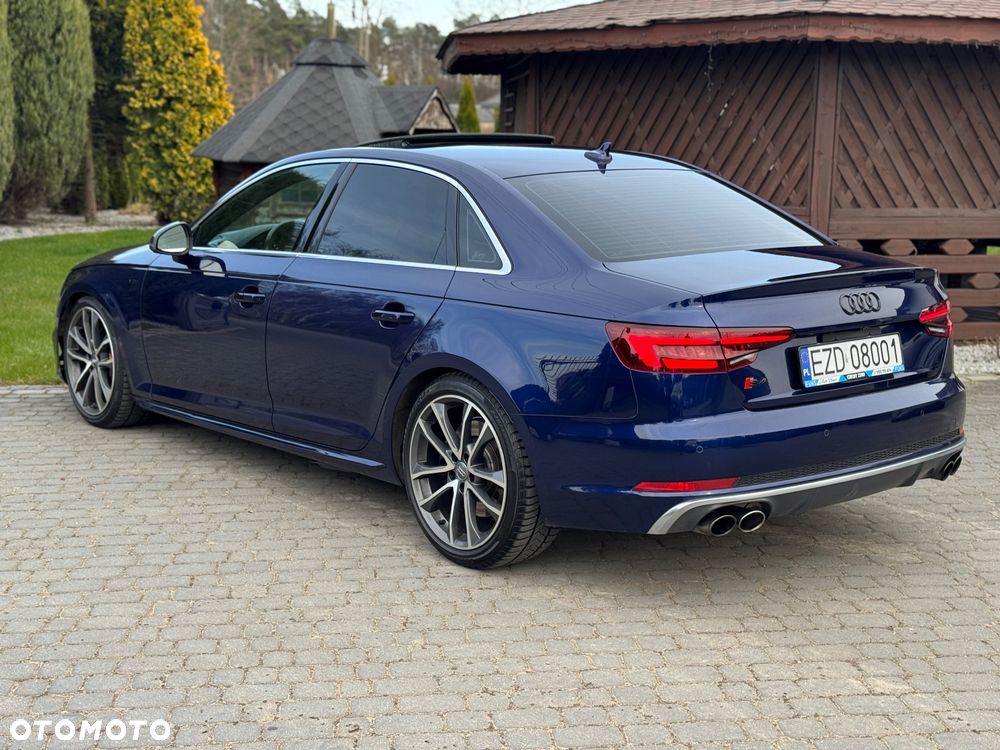 Audi S4 Limousine - 8