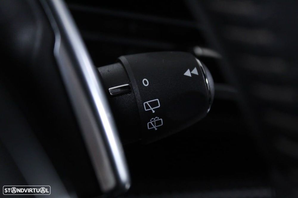 Peugeot 5008 1.2 PureTech Allure Pack EAT8 - 25