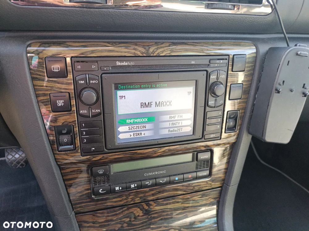 Skoda Superb 2.0 TDI DPF Ambiente - 10