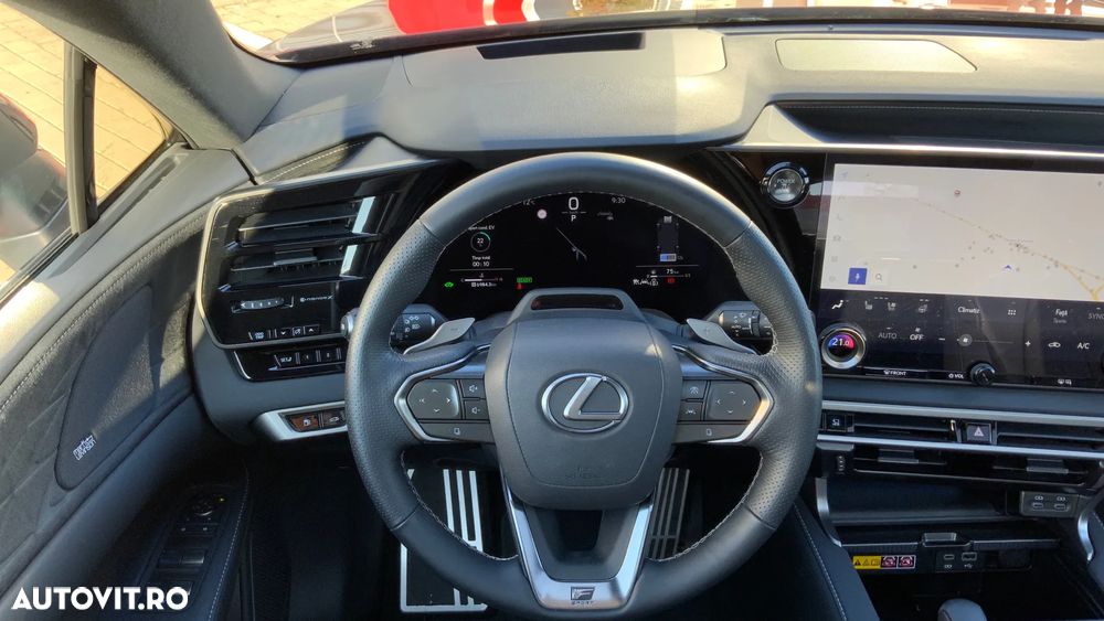 Lexus Seria RX - 15