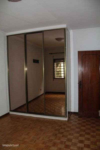 Arrenda-se apartamento T3 com 130m2 em Paredes, Porto - Grande imagem: 4/5