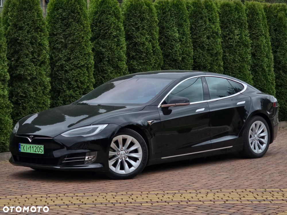 Tesla Model S - 9