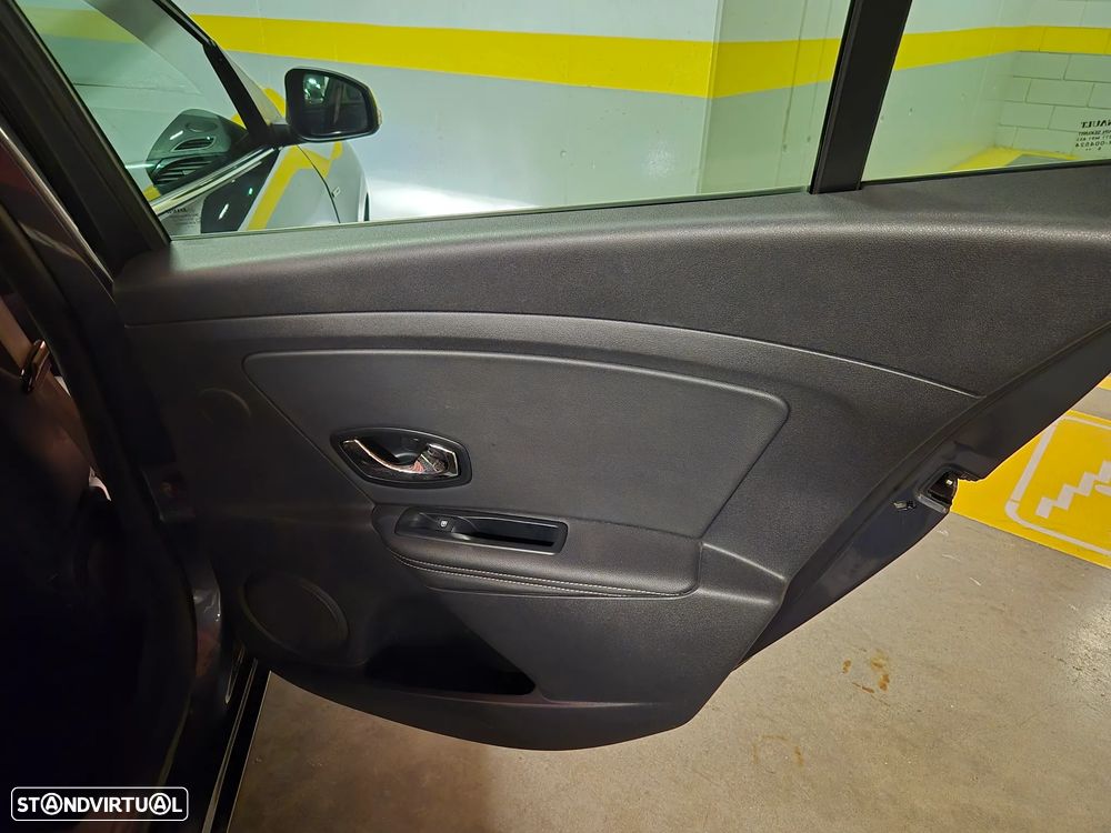 Renault Mégane Sport Tourer 1.5 dCi Bose Edition - 36