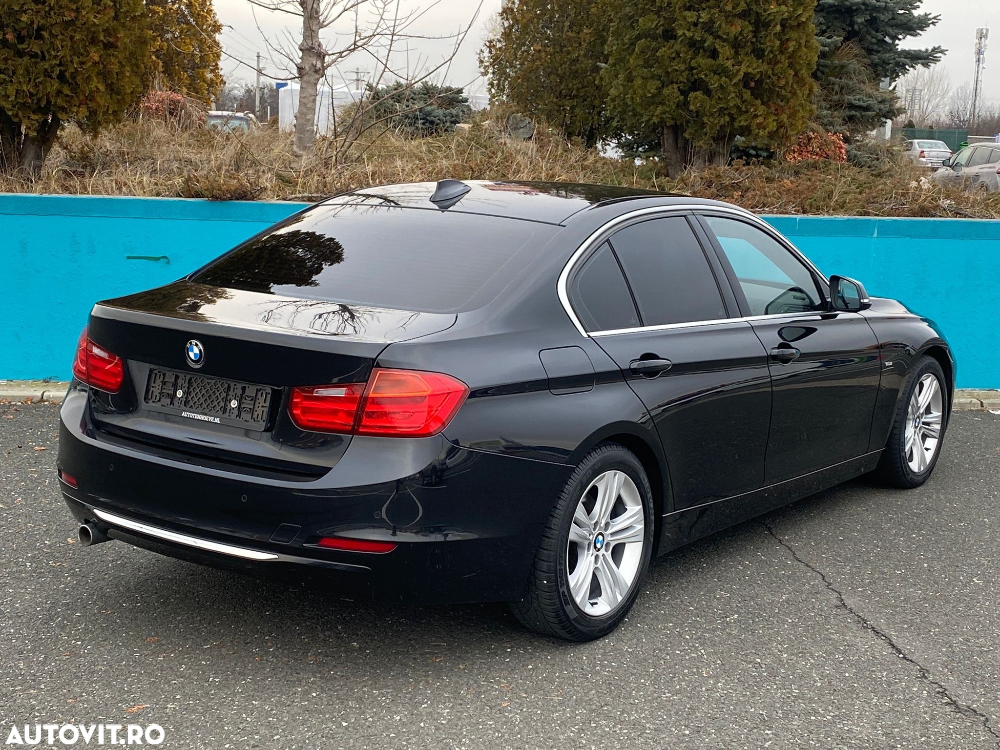 BMW Seria 3 320d Efficient Dynamic Edition Aut. Blue Performan Luxury Line - 3