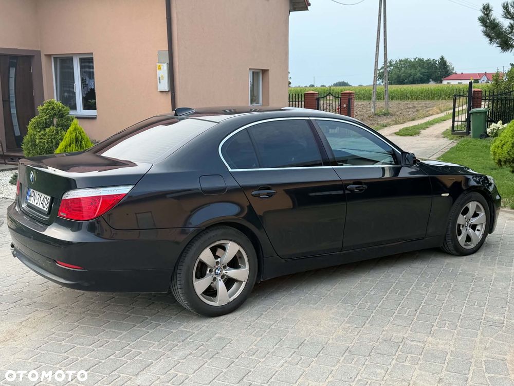 BMW Seria 5 525d Edition Exclusive - 8