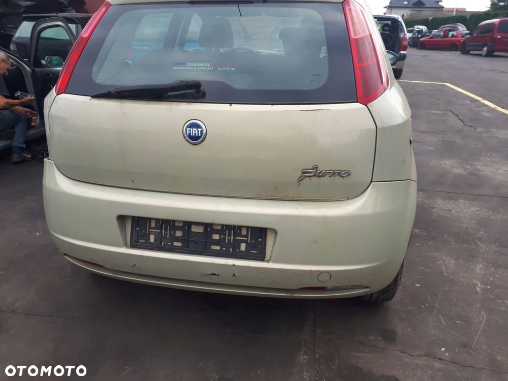 FIAT GRANDE PUNTO 05-09 1.2 8V ZWROTNICA PRZOD PRZEDNIA PRAWA LEWA - 13