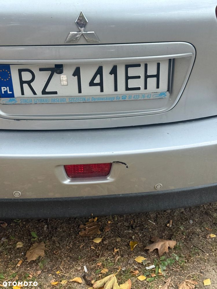 Mitsubishi Lancer 2010 photo 3