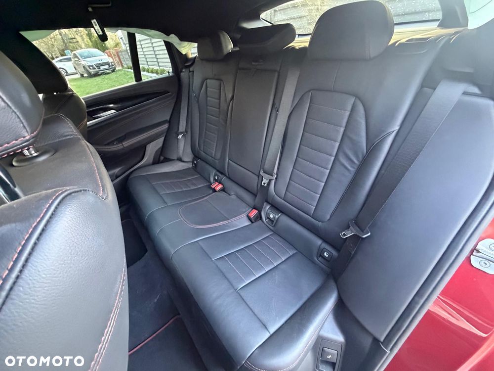 BMW X4 - 11