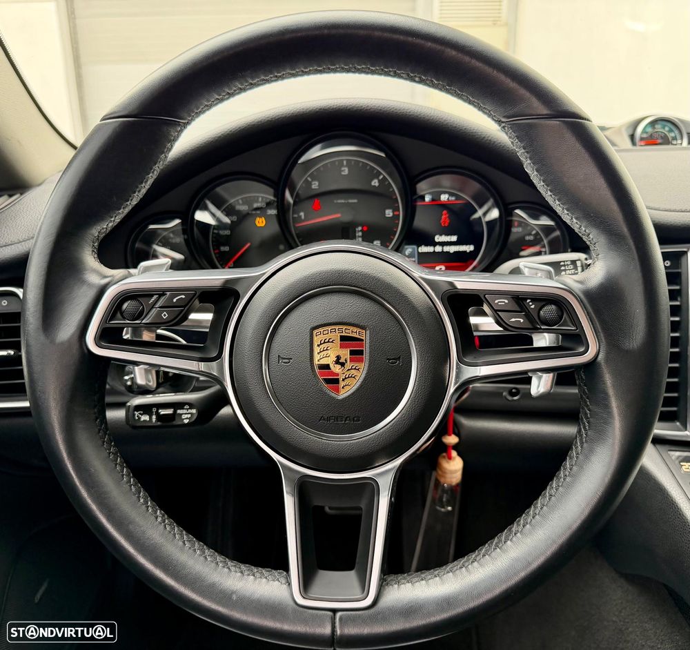 Porsche Panamera Platinum Edition - 18