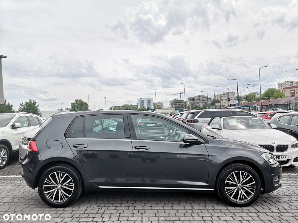 Volkswagen Golf 1.2 TSI BlueMotion Technology Allstar - 6
