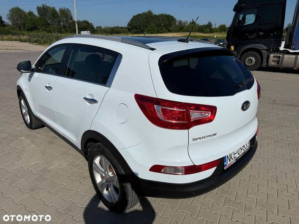 Kia Sportage 1.7 CRDI 2WD ISG Dream-Team Edition - 9