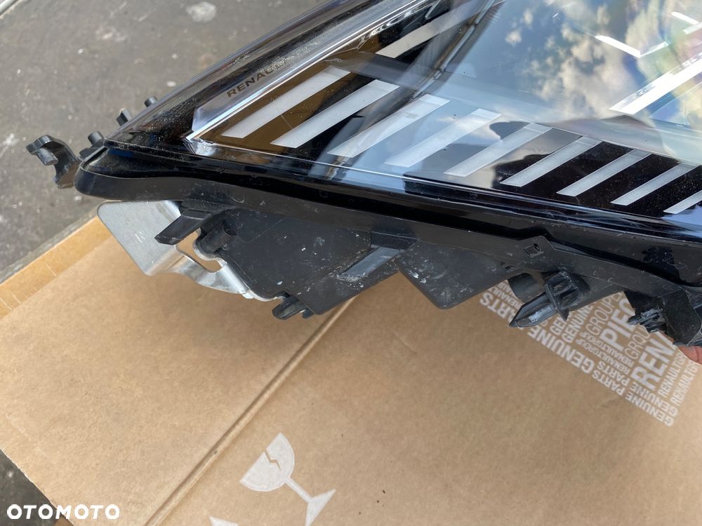 RENAULT MEGANE 4 IV 2023r lift kompletna LAMPA PRZEDNIA PRAWA REFLEKTOR PRAWY PRZÓD LED  LEDOWY SOCZEWKA EUROPA 260103821R Wwa - 9