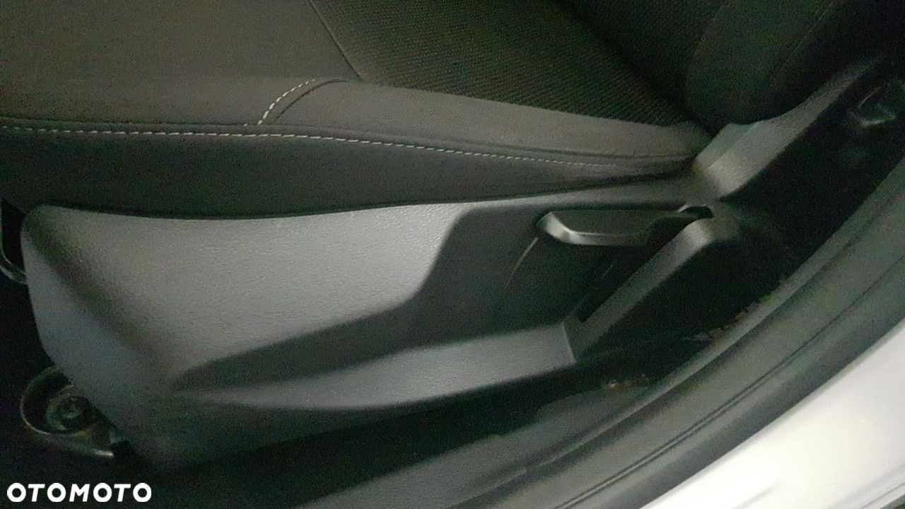 Ford Focus - 25