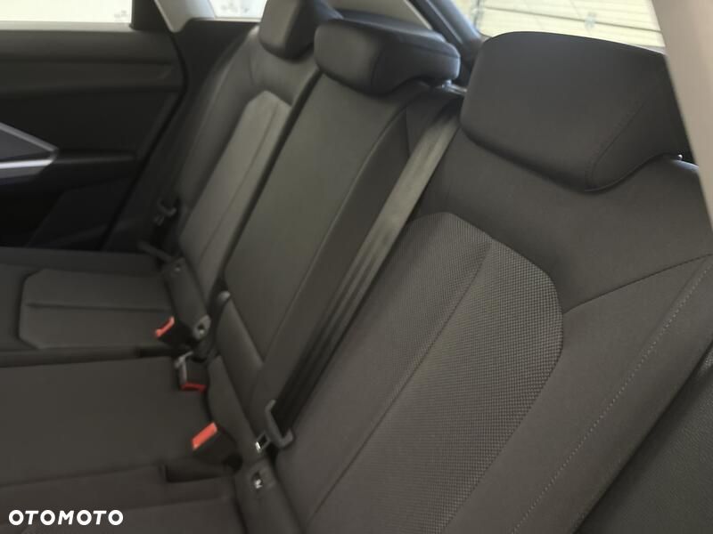 Audi Q3 35 TFSI S tronic - 19