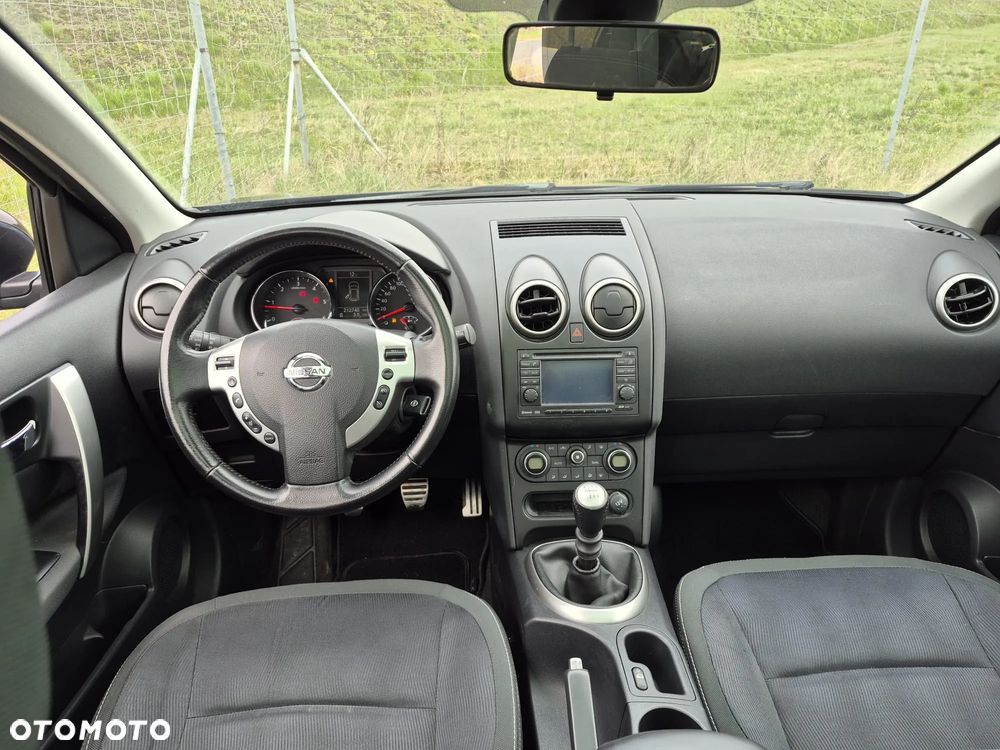 Nissan Qashqai 2.0 dCi DPF tekna - 7