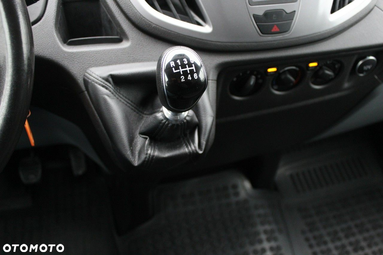 Ford Transit - 19