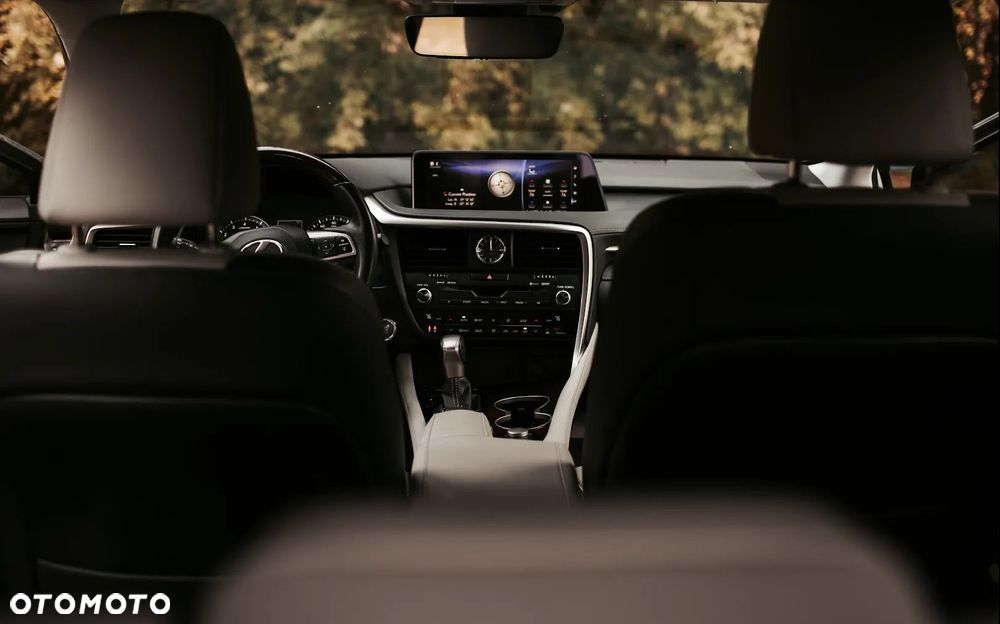 Lexus RX - 6