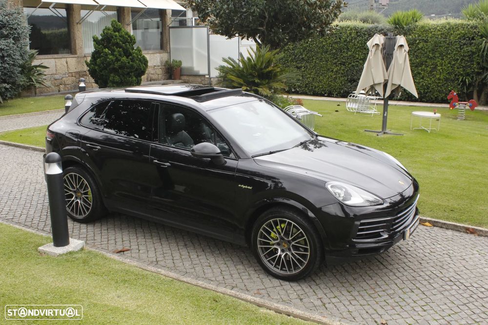 Porsche Cayenne E-Hybrid - 9