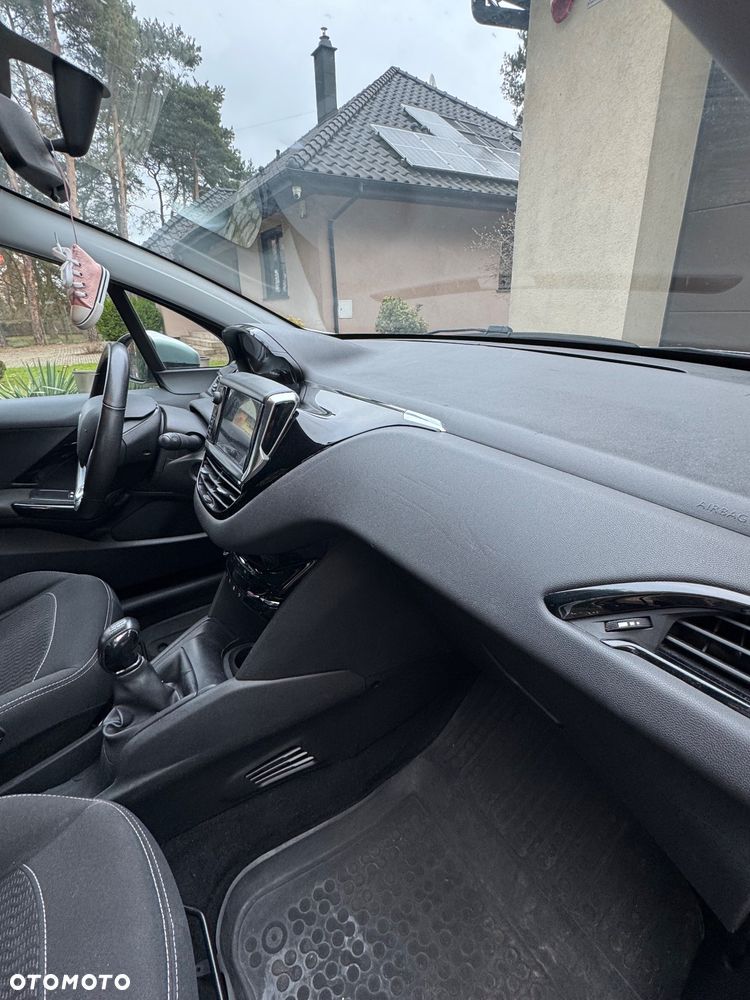 Peugeot 208 1.2 PureTech Access - 24