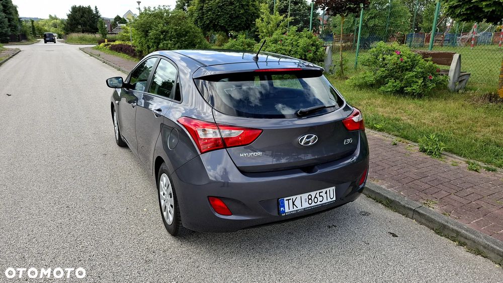 Hyundai i30 1.4 Trend - 9