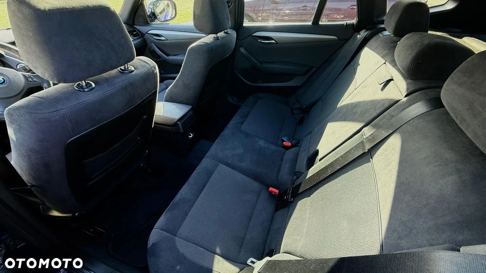 BMW X1 xDrive28i - 38