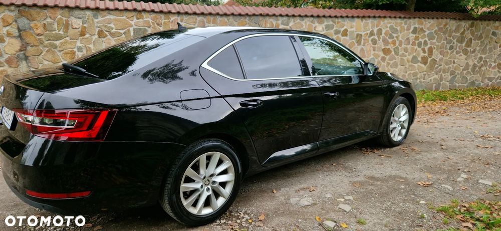 Skoda Superb 1.6 TDI Style DSG - 9