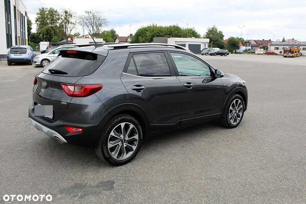 Kia Stonic 1.6 CRDi Platinum Edition - 4