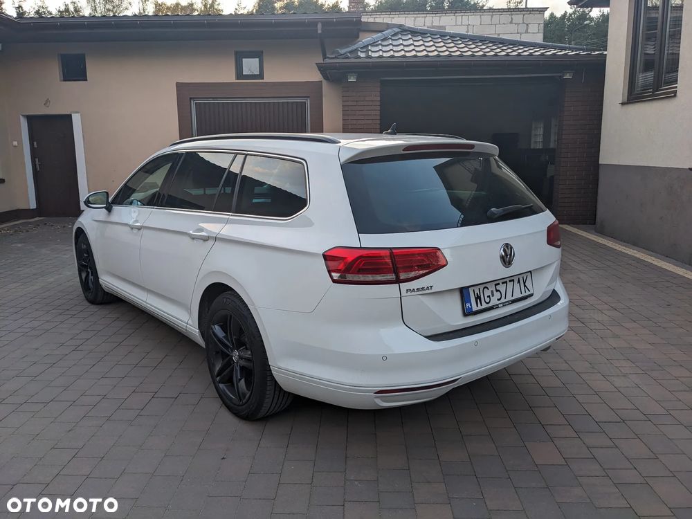 Volkswagen Passat 1.6 TDI BMT Comfortline - 4