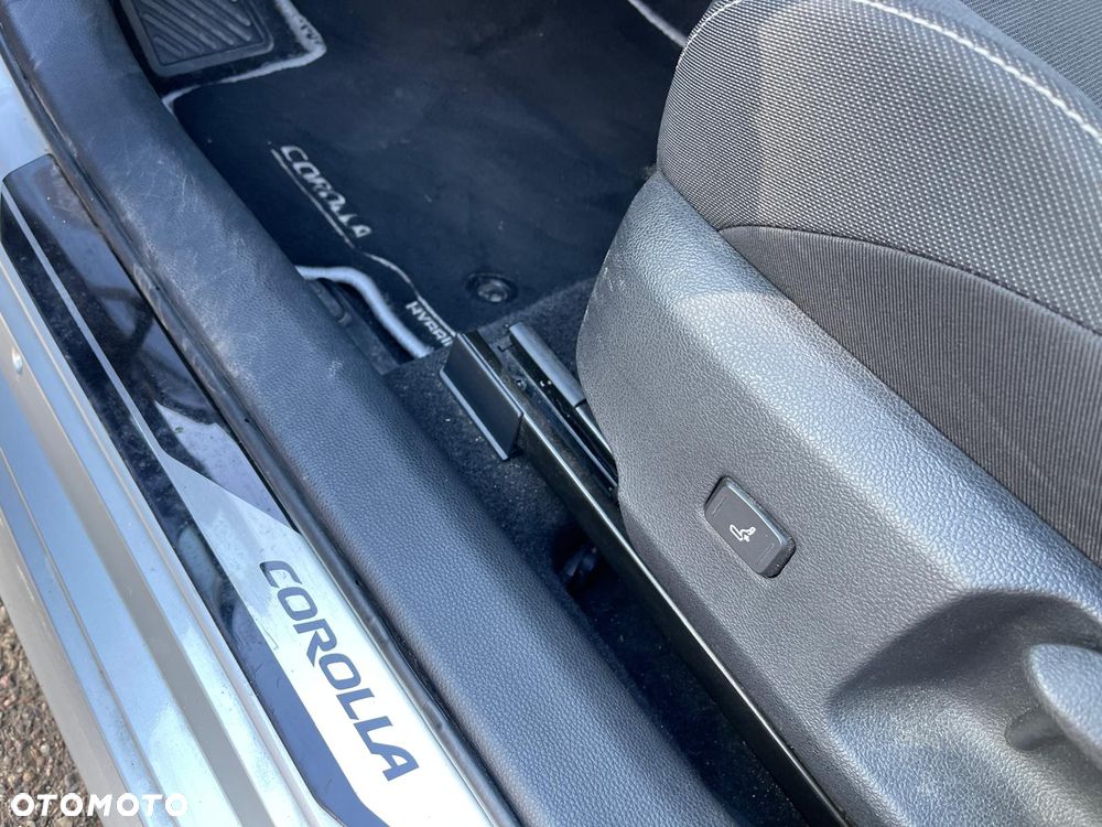 Toyota Corolla 2.0 Comfort - 23