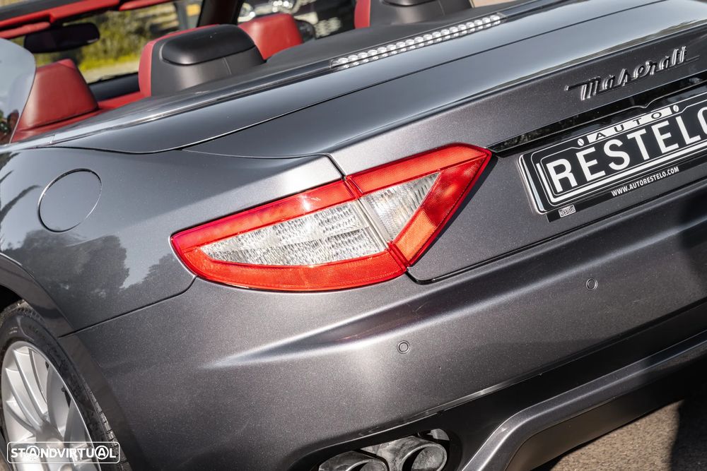 Maserati Grancabrio - 13