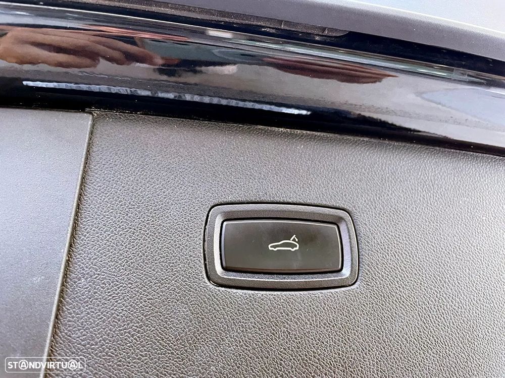 Porsche Cayenne Coupé Turbo S E-Hybrid Tiptronic S - 33