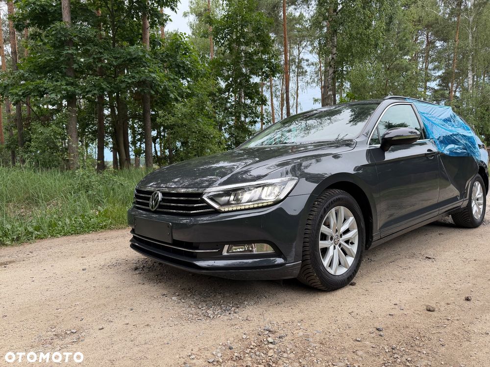 Volkswagen Passat 2.0 TDI SCR DSG - 2