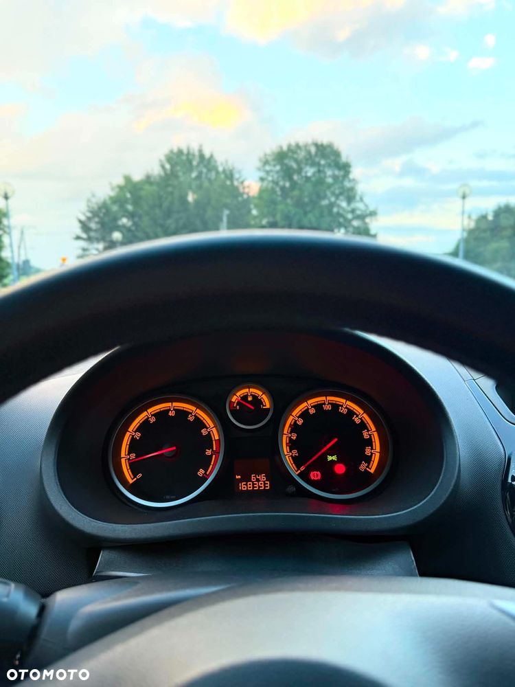 Opel Corsa 1.4 16V Enjoy - 12