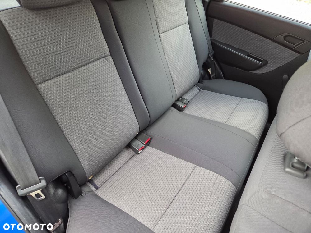 Chevrolet Aveo 1.2 16V LT - 29