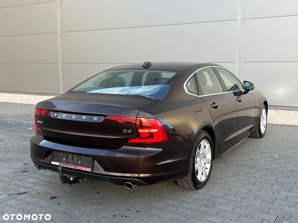 Volvo S90 D4 Geartronic Momentum Pro - 12