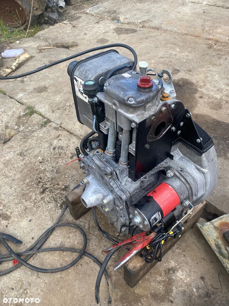 Silnik hatz supra 1d81 2007r - 2