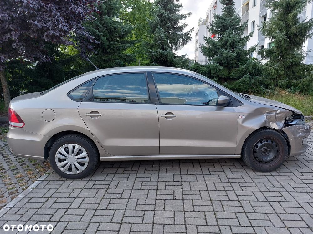 Volkswagen Polo - 8